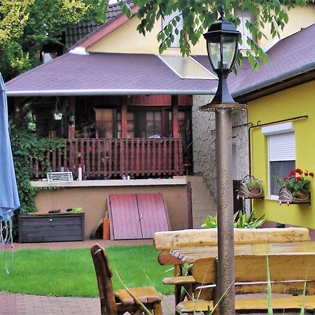Green Lake Airport Apartments Vecsés Εξωτερικό φωτογραφία