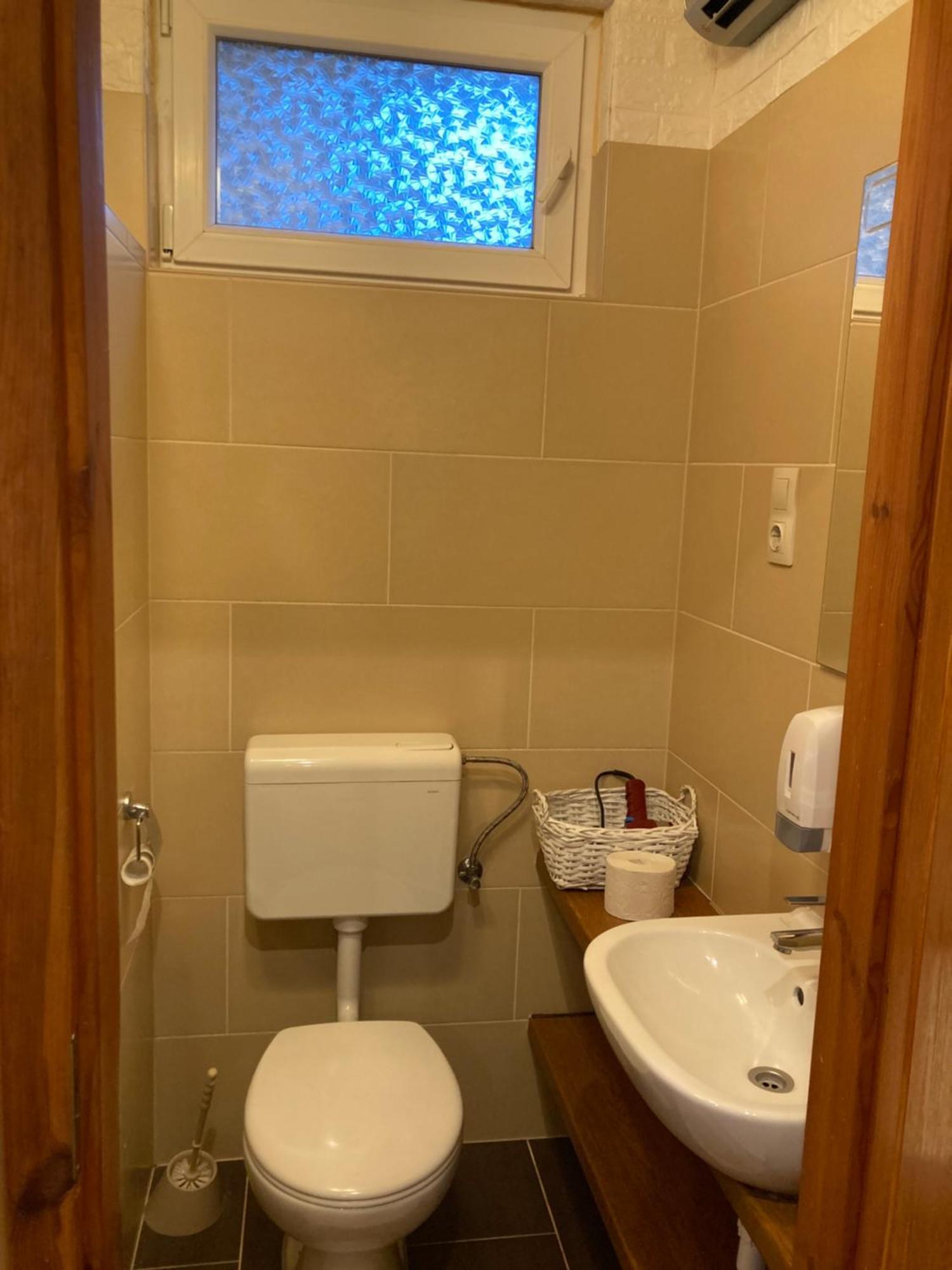 Green Lake Airport Apartments Vecsés Εξωτερικό φωτογραφία